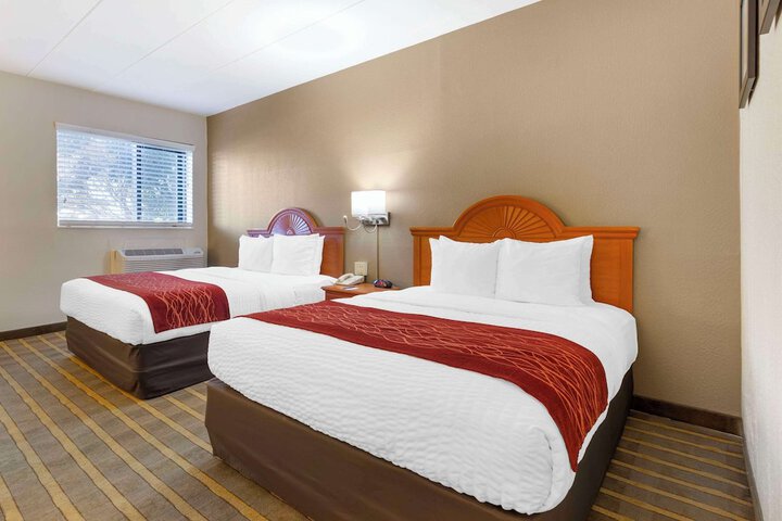 2 Queen Beds (4 of 8)