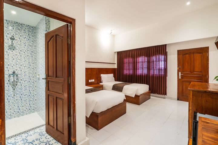 Room 28 of 71
