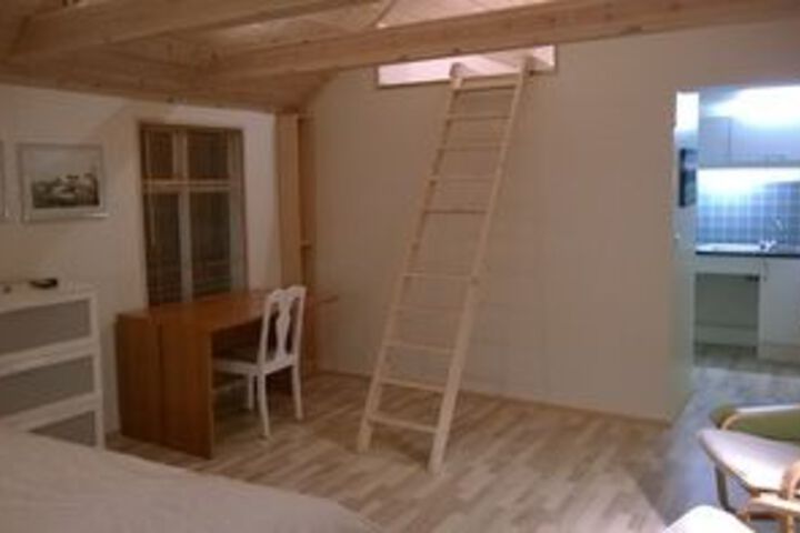 Room 26 of 32