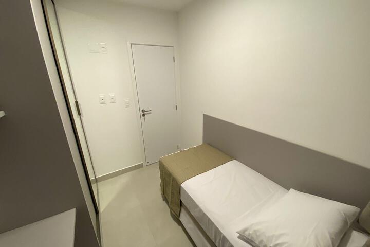 Room 7 of 26