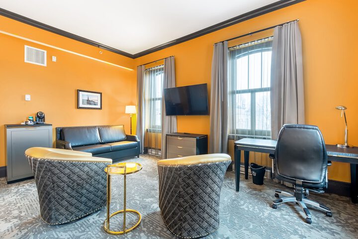Room 9 of 54