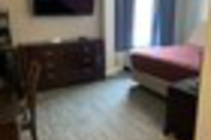 Room 53 of 297
