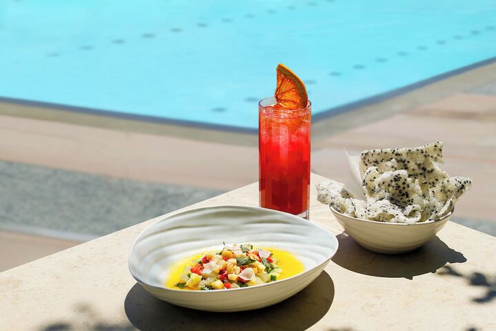Pool Hotel