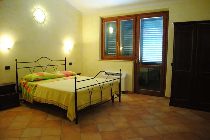 Room 16 of 65