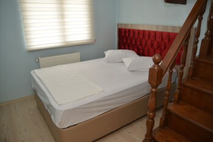 Room 19 of 25