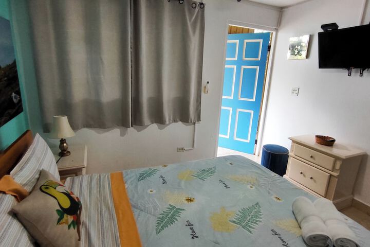 Room 11 of 50