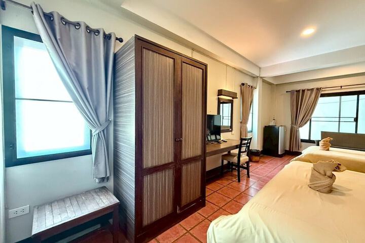 Room 25 of 73