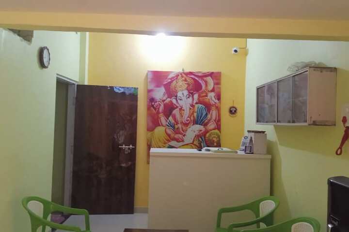 Goroomgo Satkar Residency Varanasi