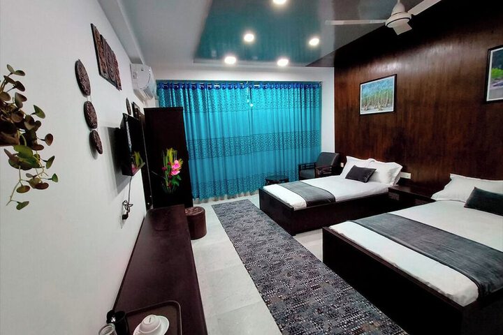 Room 4 of 57