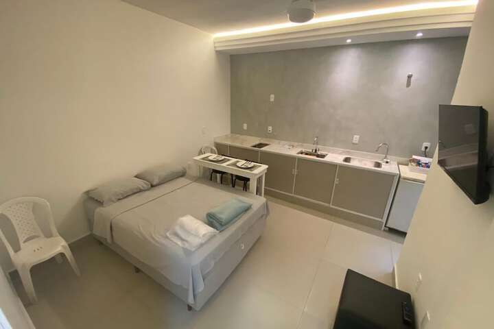 Room 2 of 33