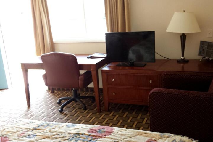 Room 14 of 26