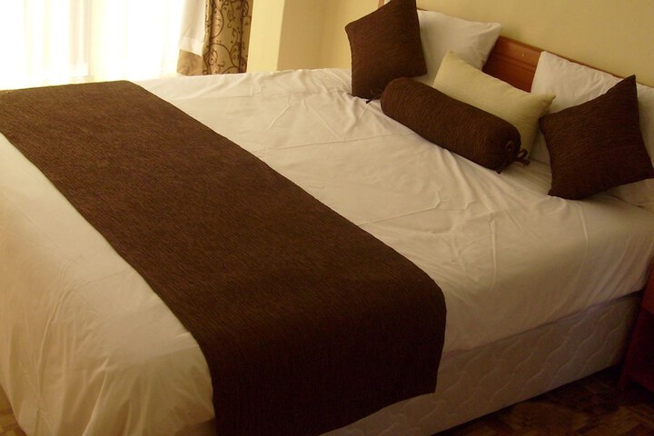 Room 2 of 19