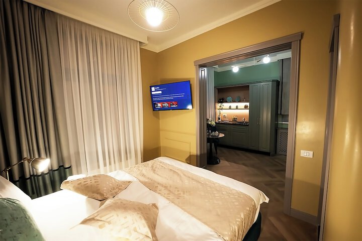 Room 19 of 32