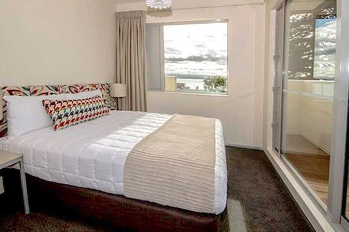 Room 16 of 71