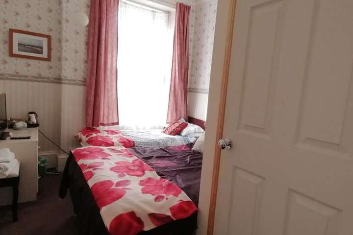 Room 7 of 41