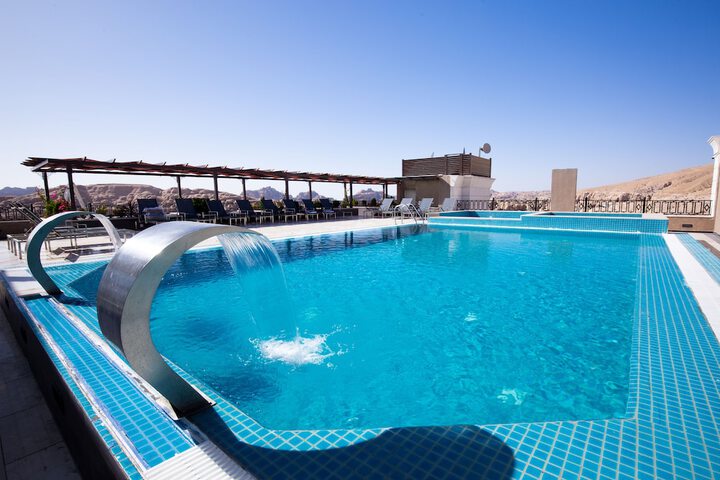 Pool 14 of 26