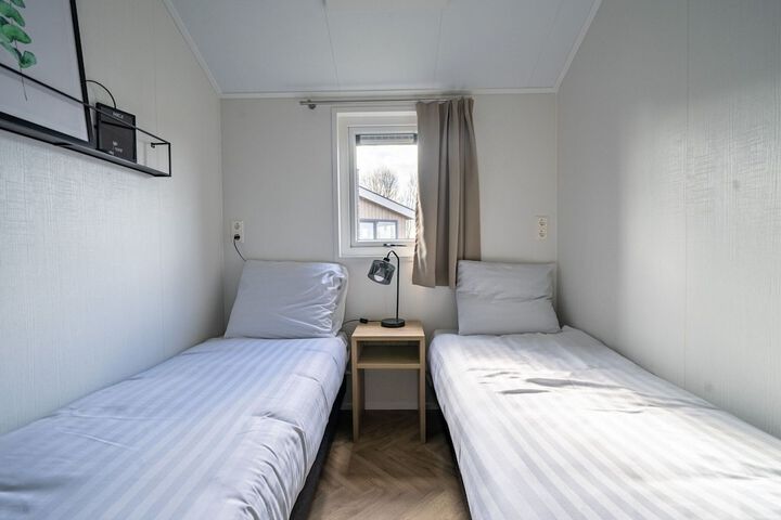 Room 3 of 36