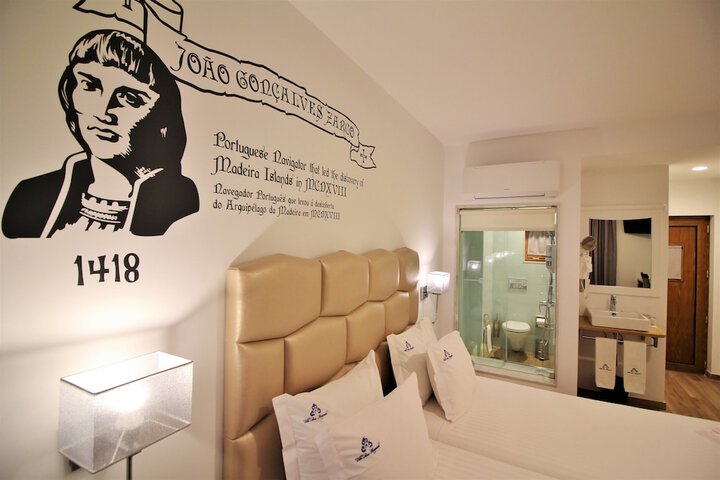 Room 27 of 53
