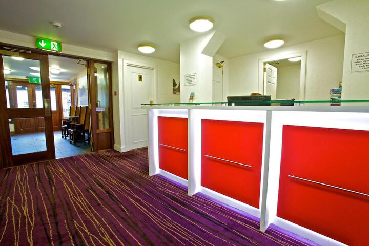 Hotel Lobby