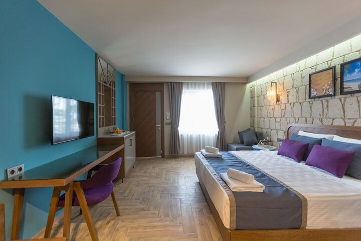 Room 10 of 71
