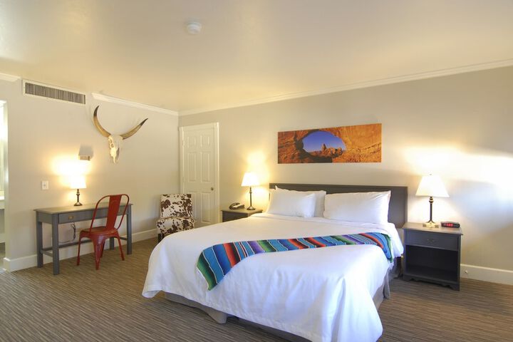 Room 16 of 82