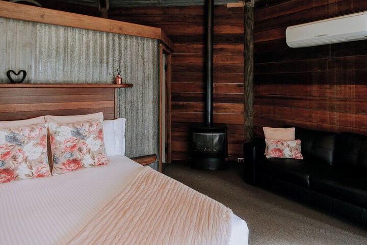 Room 108 of 288