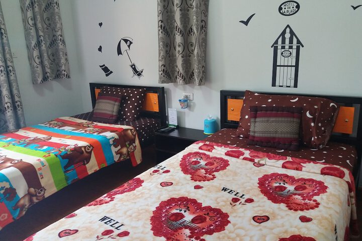 Room 3 of 22