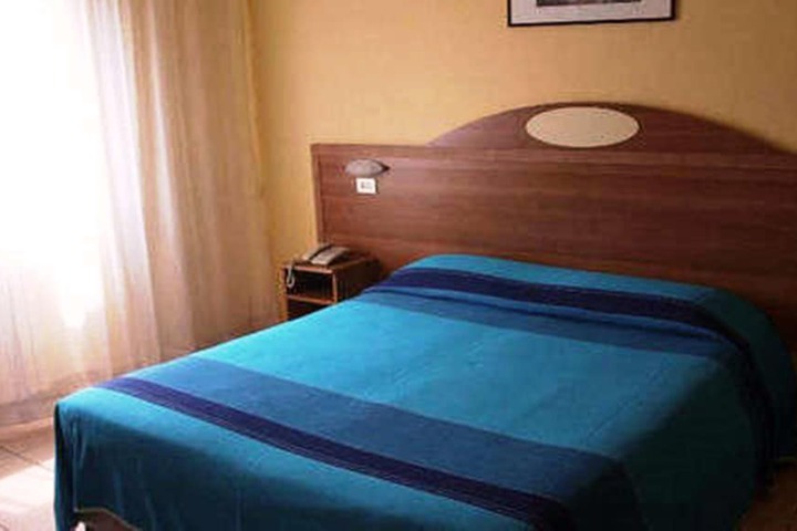 Room 3 of 22