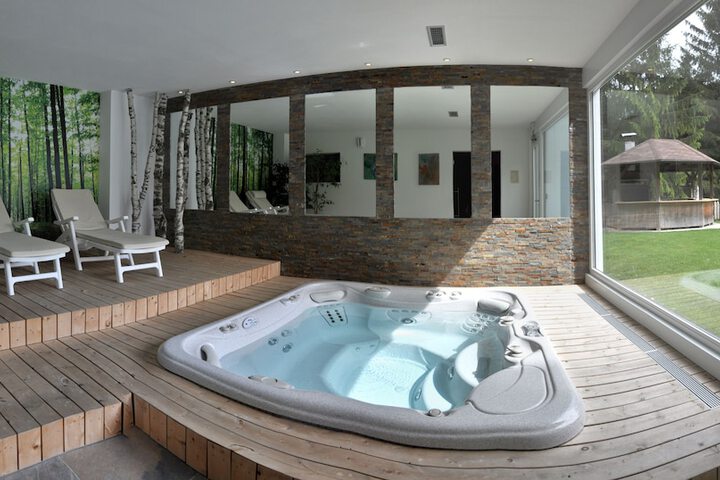 Spa 12 of 51