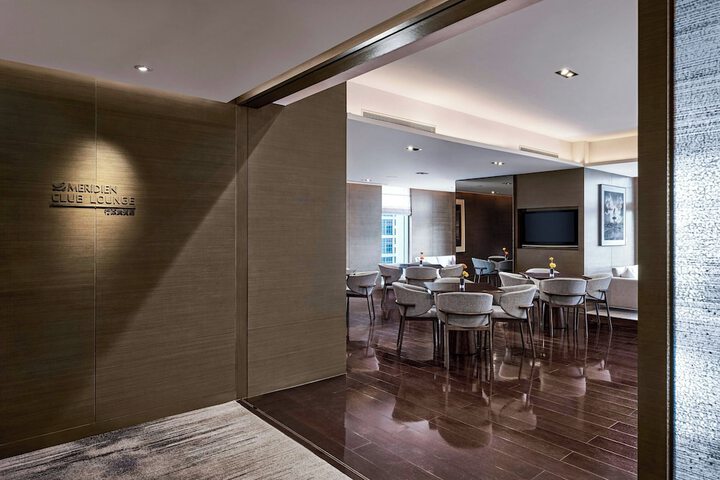Lounge 97 of 117