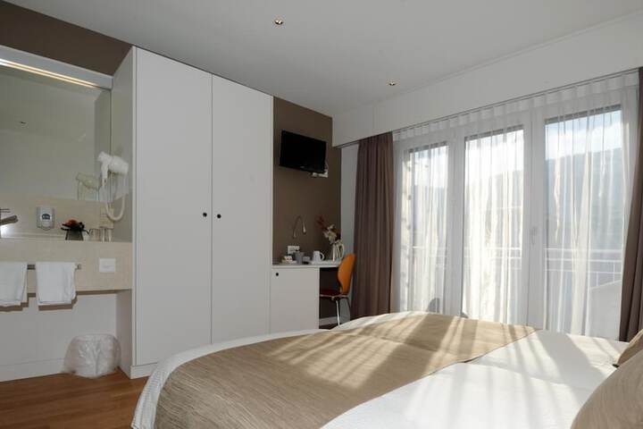 Room 18 of 57