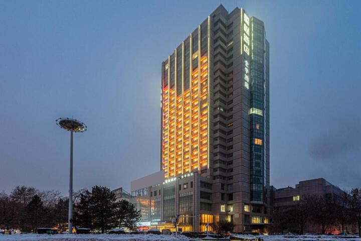 Starway Hotel Changji Oriental Plaza