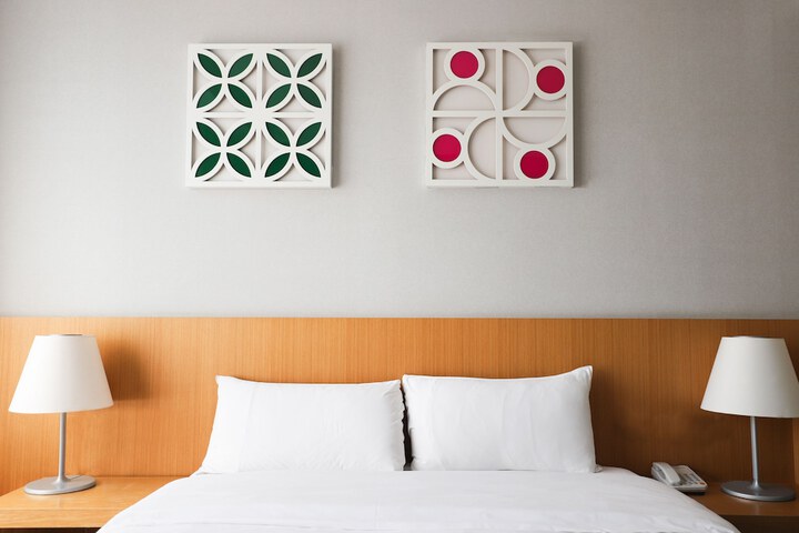 Room 10 of 70