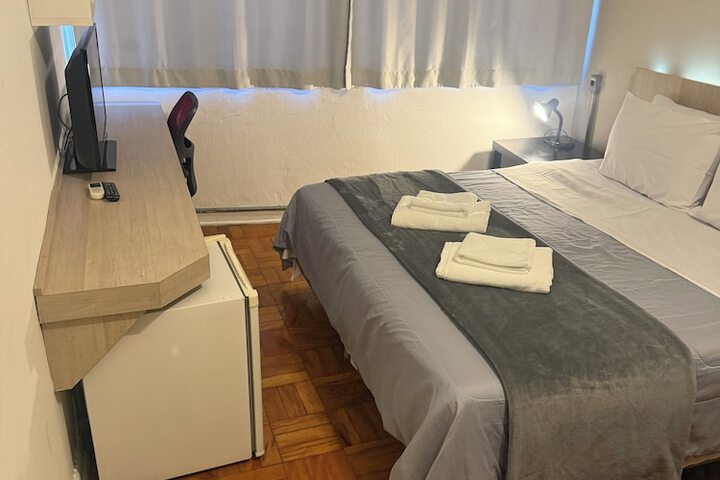 Room 15 of 27