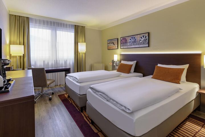 Room 23 of 51