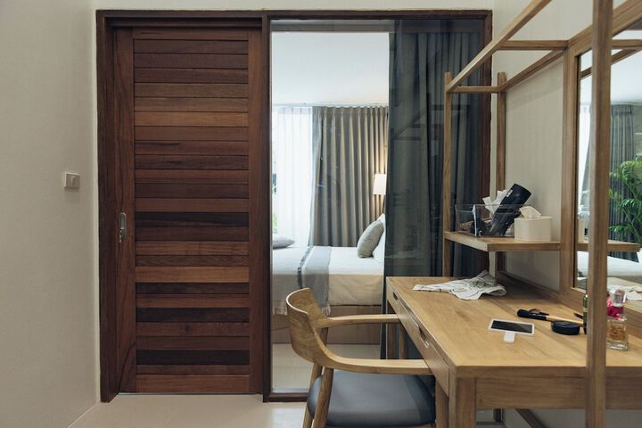 Room 4 of 126