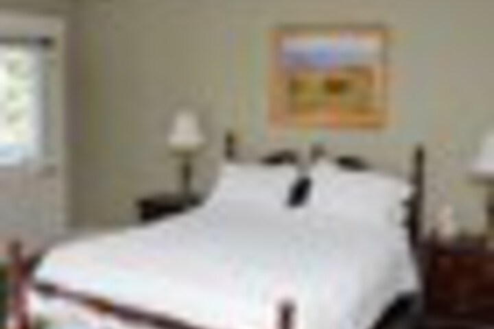 Room 35 of 252