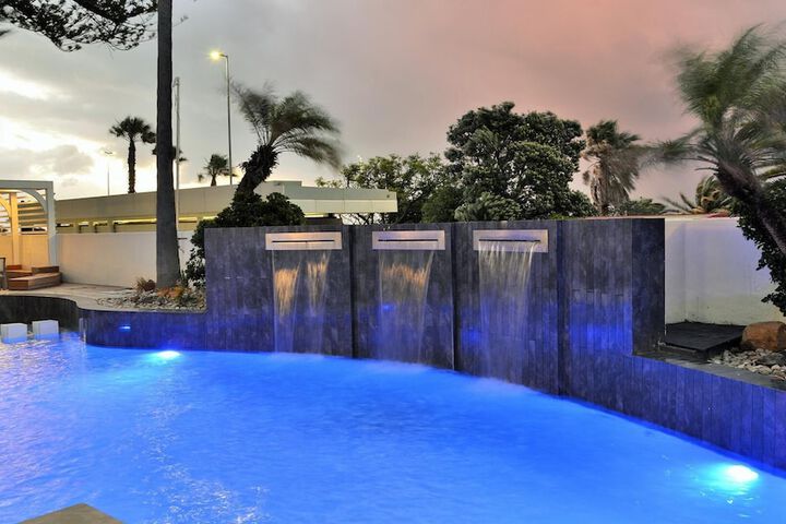 Pool 154 of 370