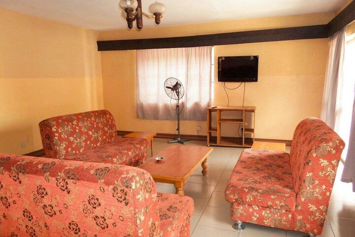 Room 9 of 25
