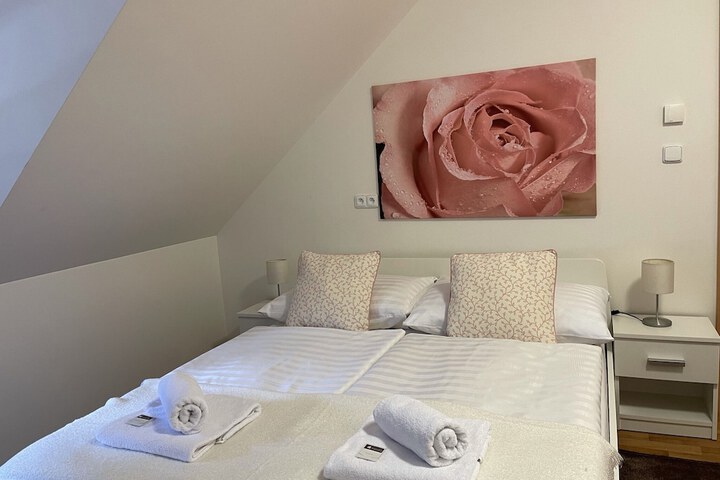 Room 43 of 57