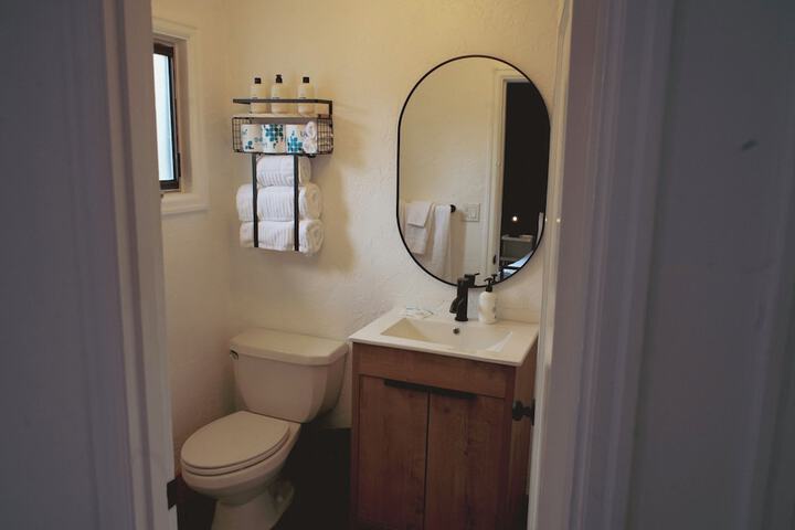 Room 8 of 11