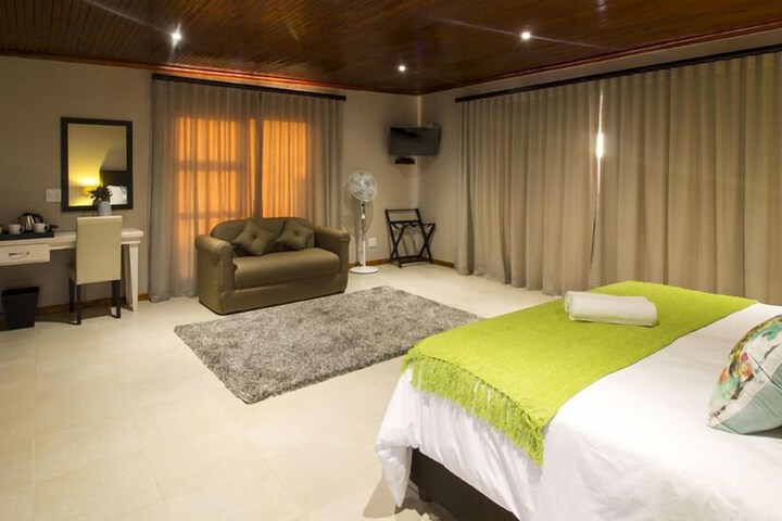 Room 8 of 60