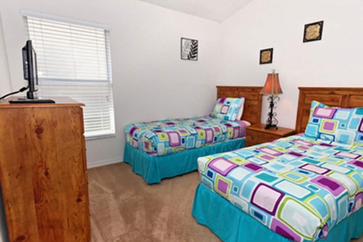 Room 5 of 28