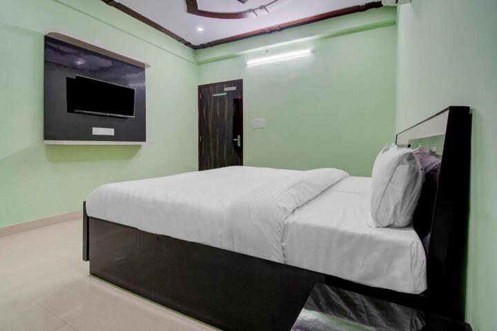 OYO Hotel Laxmi Palace