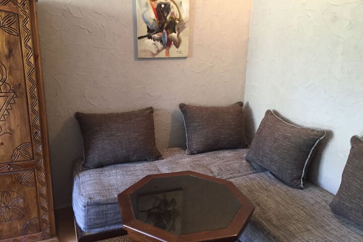 Room 8 of 27