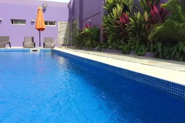 Pool 2 of 4