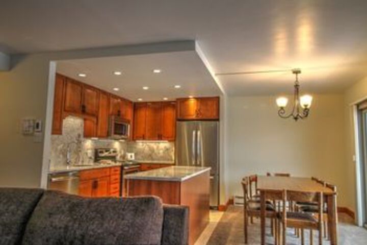 Vantage Point Condo 105