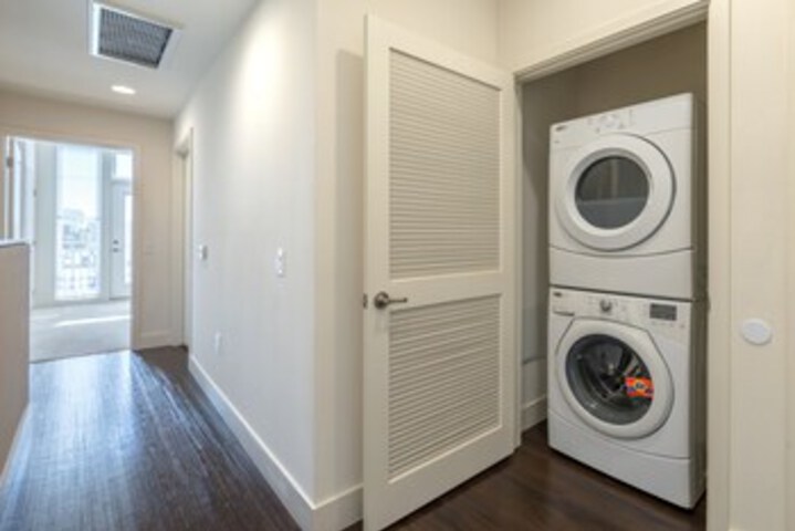 Laundry 20 of 66