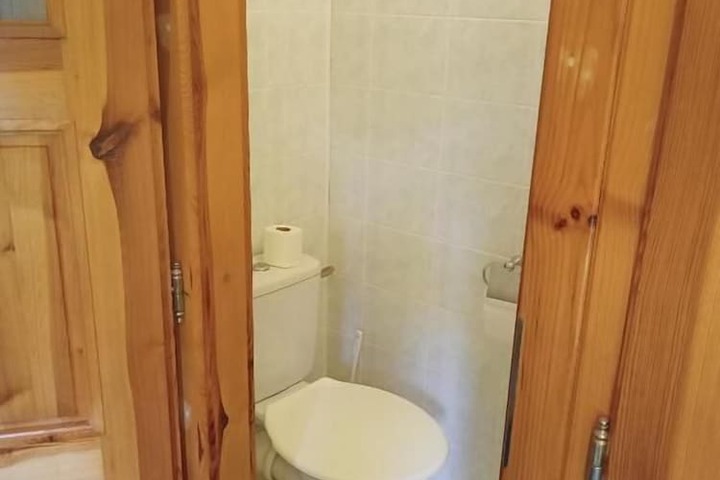 Room 8 of 15