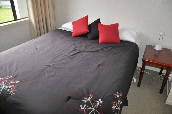 Room 8 of 74